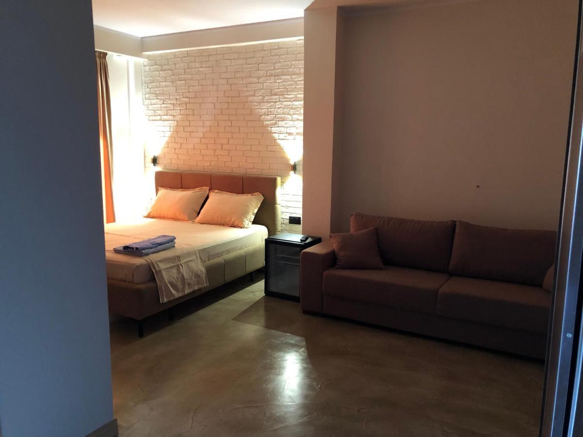 Ritson Hotel Vlorë 外观 照片