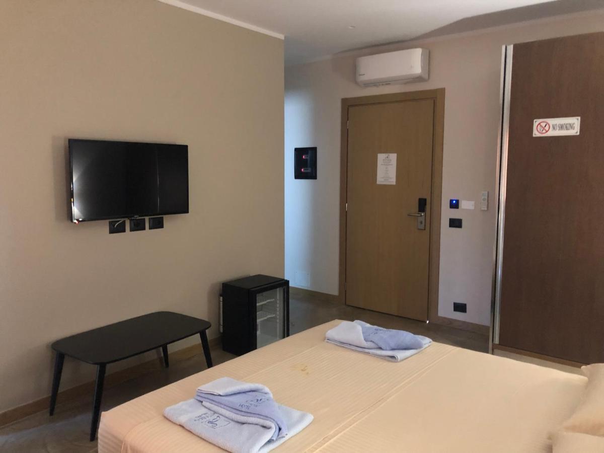 Ritson Hotel Vlorë 外观 照片