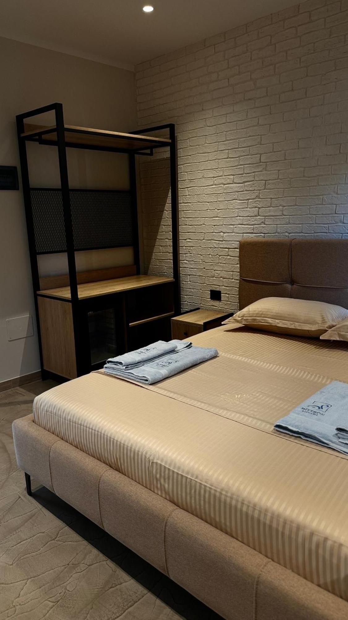 Ritson Hotel Vlorë 外观 照片